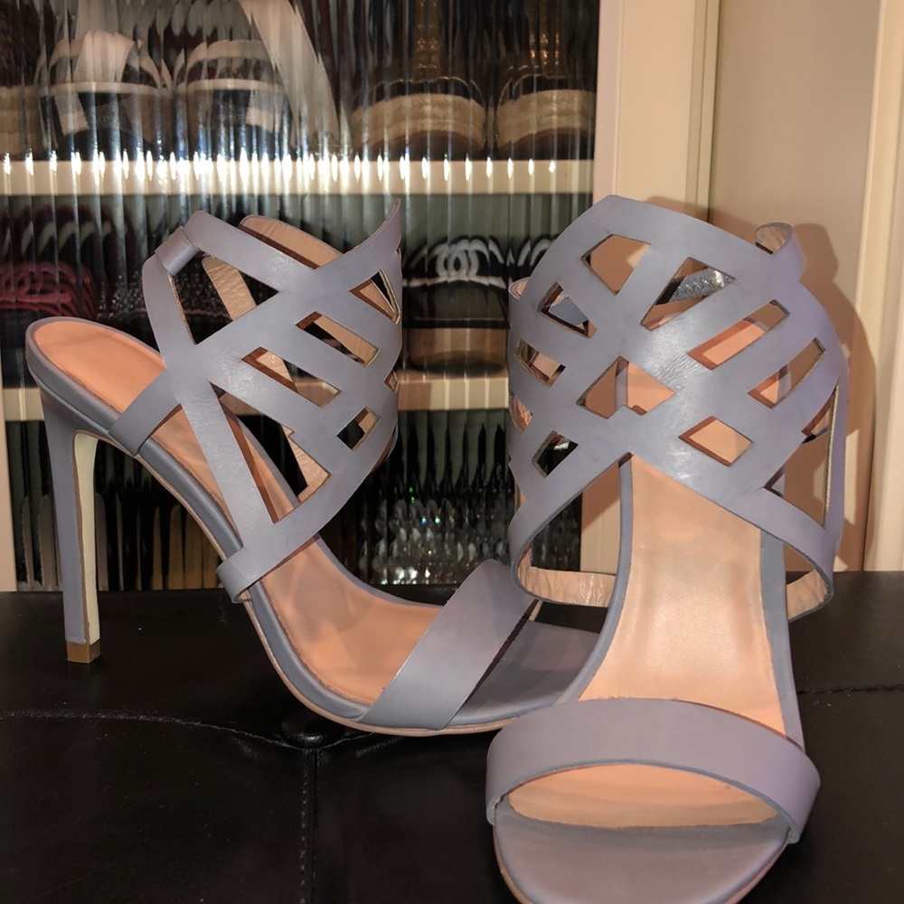 NWT Fifth City sandals
